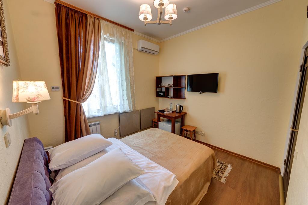 Aleksandria Hotel Kiev Exterior foto